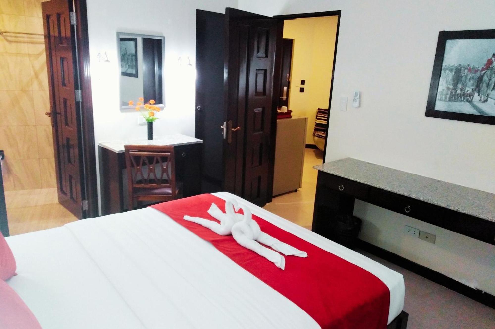 Venezia Suites Hotel Iloilo Room photo